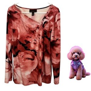 👛 2/$20 DANA BUCHMAN Pink/Black Floral Collarless Stretchy Top, Ruched